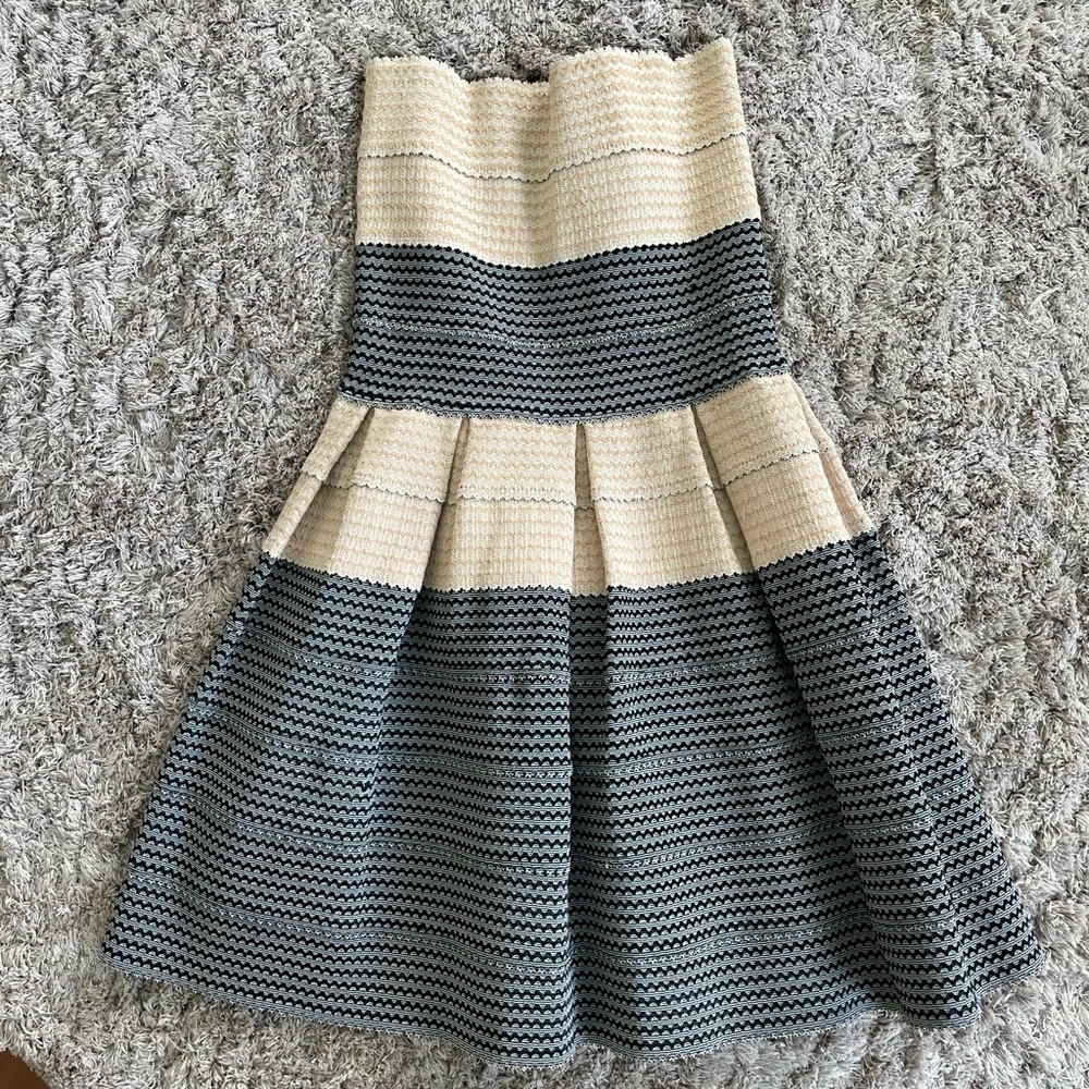 PLEASURE DOING BUSINESS Dress size small